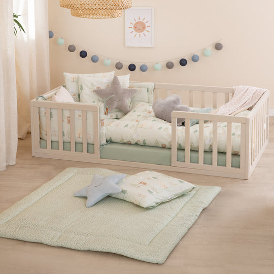 Crib Bumper 'Woodland Buddies' - For Baby Beds 60 x 120 to 70 x 140 cm - Pastel Green
