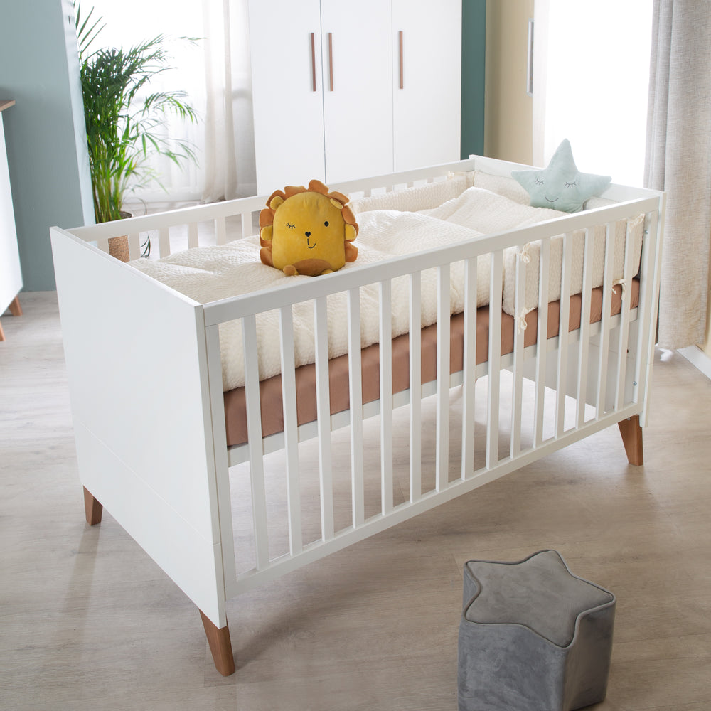 Conjunto de muebles 'Ole', incluye cuna infantil 70 x 140 cm y cómoda para cambiar pañales