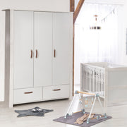 Armoire "Mila" 3 portes battantes, 2 tiroirs, technologie à fermeture progressive, gris/blanc