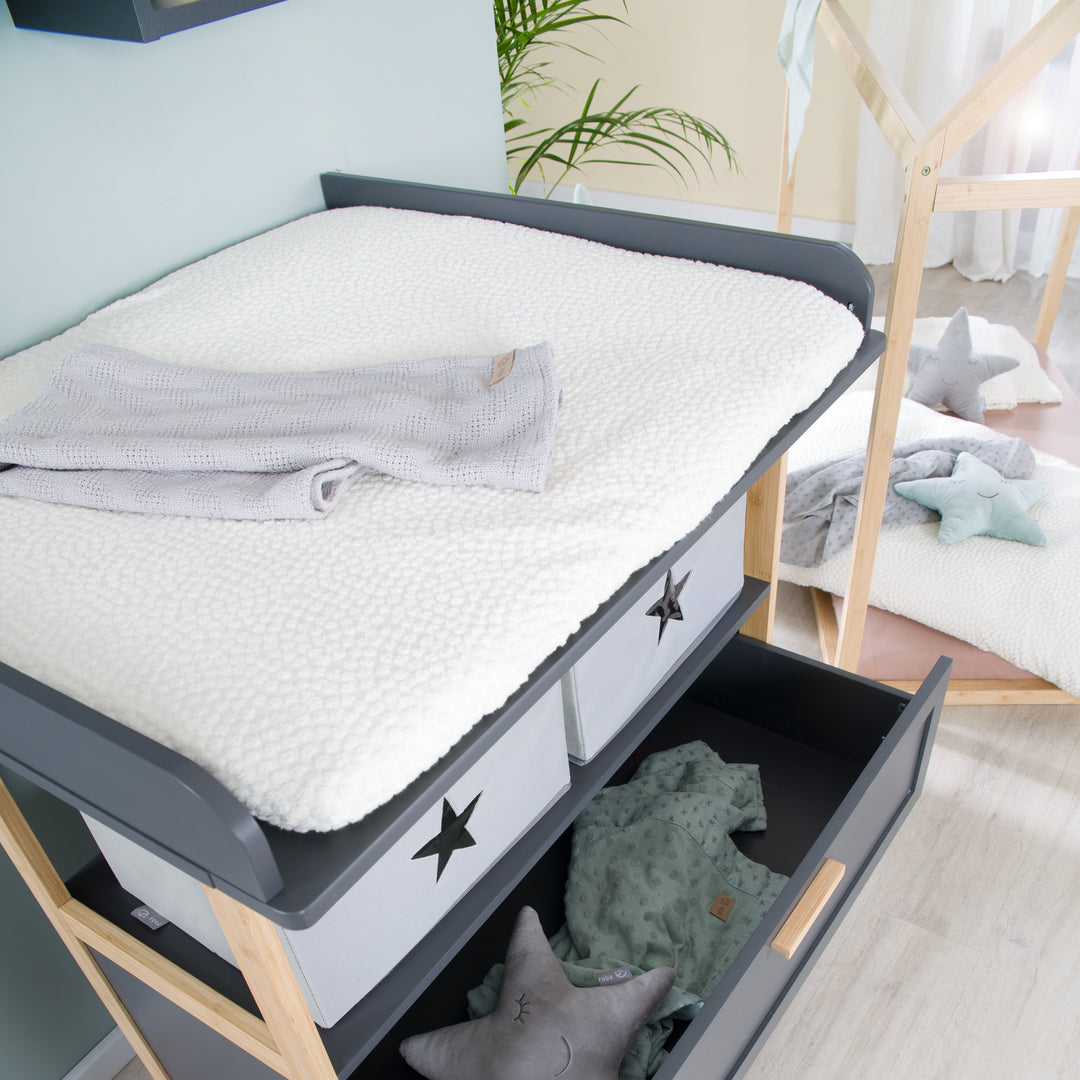 Organic Spannbezug für Wickelauflagen 75x85 cm 'Seashells Oyster' - Weiß