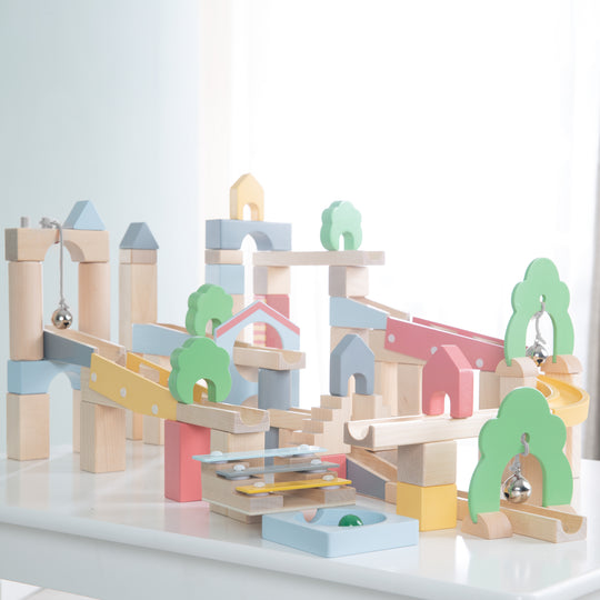 Piste de billes en bois 60 pièces + Set complémentaire de 20 pièces pour la construction de paysages