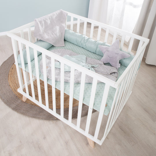 Parque infantil 75x100, madera blanca, incluye inserto protector 'Lil Planet frosty green'