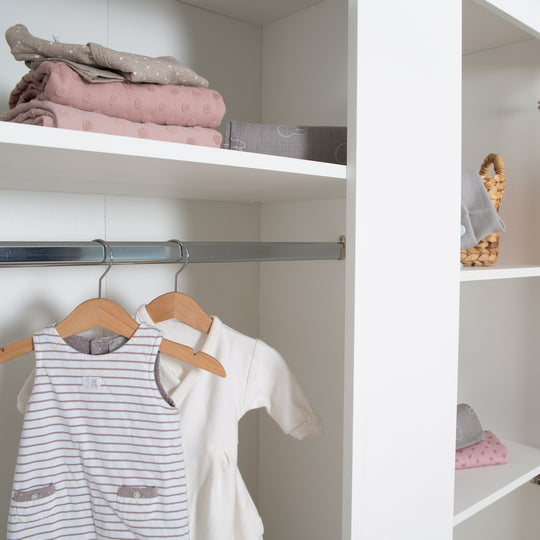 Set da camera 'Anton' incl. lettino 70x140, fasciatoio a 2 ante, armadio a 2,5 ante