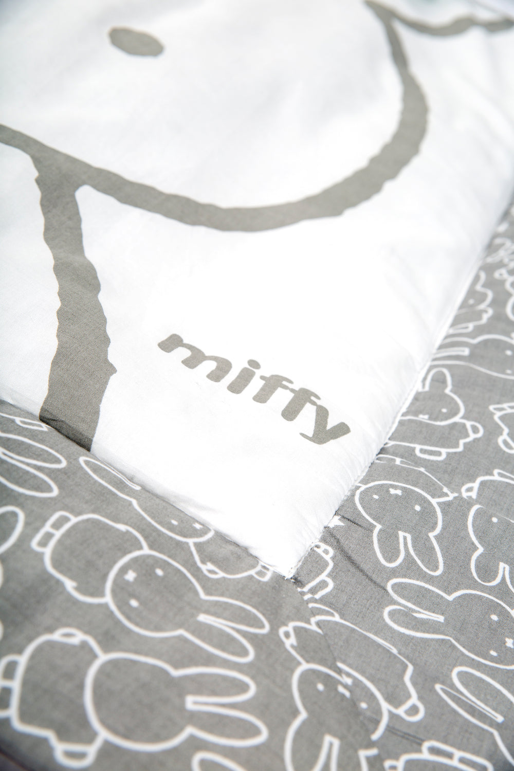 Tapis d'éveil 'miffy®', 100 x 100 cm, revêtement pour parc d'enfant, 100 % coton