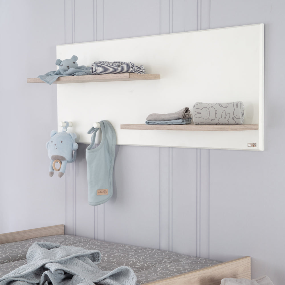 Wandregal 'Felicia', Wandboard über Wickelkommode, 2 Ablagen, 2 Haken, weiß/ Luna Elm