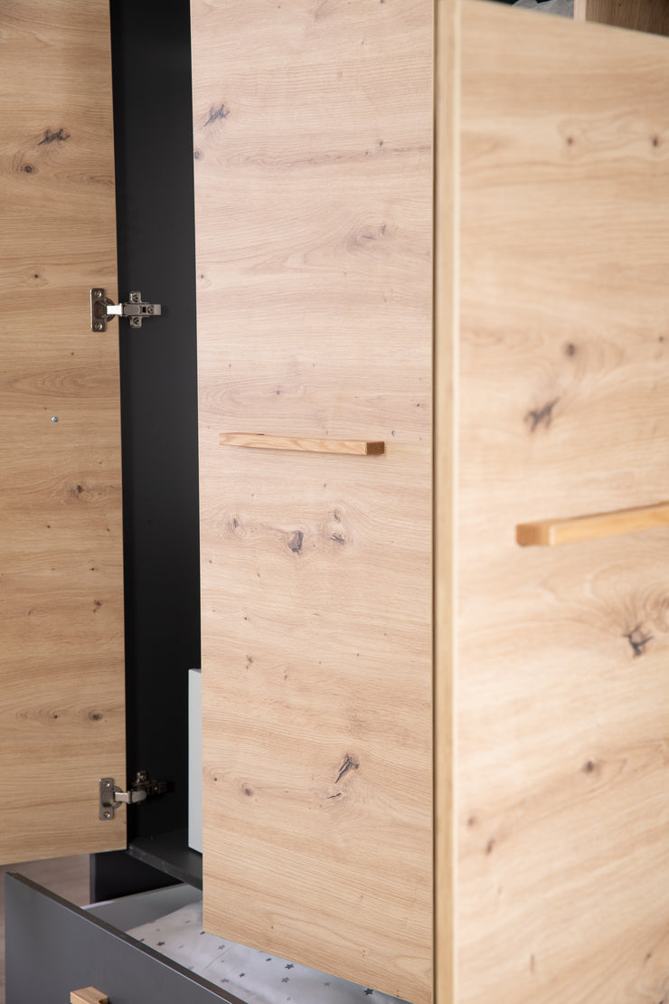 Wardrobe 'Lenn' 3-door - Anthracite - Wood decor 'Artisan oak' - Solid wood handles