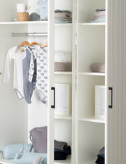 Wardrobe 'Sylt' 3-door. incl. mirror, drawer, clothes rail & 5 shelves, with decorative millings