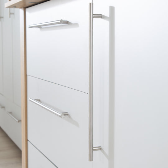 Cassettiera fasciatoio 'Matilda', close morbide, 3 cassetti, 1 porta, rovere sägerau/ grigio