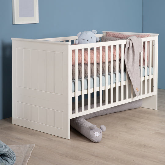 Conjunto de habitación infantil 'Sylt' 3 piezas, incluye cuna convertible 70 x 140 cm, cómoda con cambiador y armario