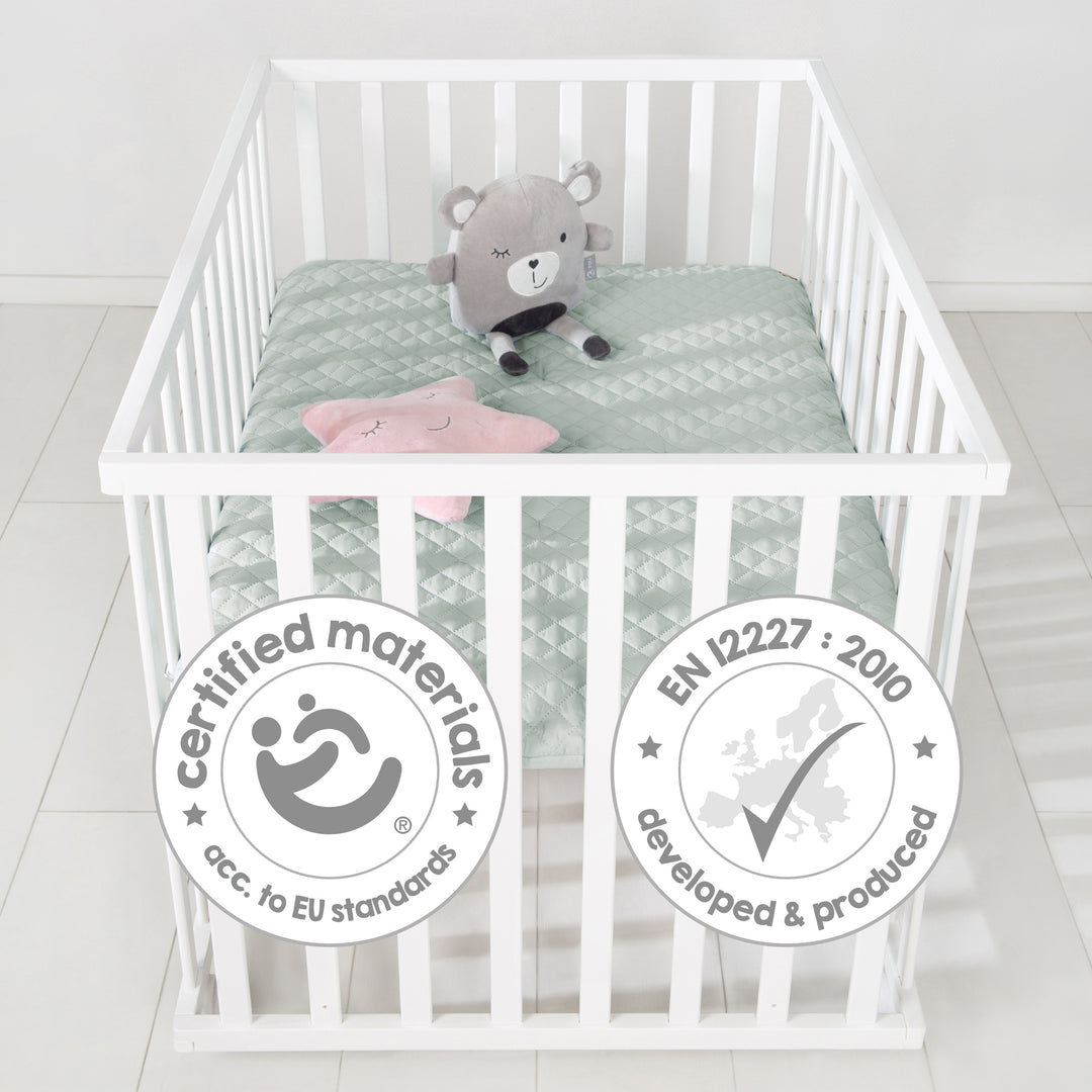 Parc bébé 'roba Style' 75 x 100 cm + Tapis de protection vert givré + Roulettes - Blanc