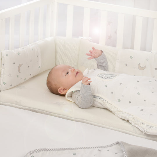 Tour de lit 'safe asleep®', Air PLUS 'Sternenzauber', air circulant, avec système AIR-Balance
