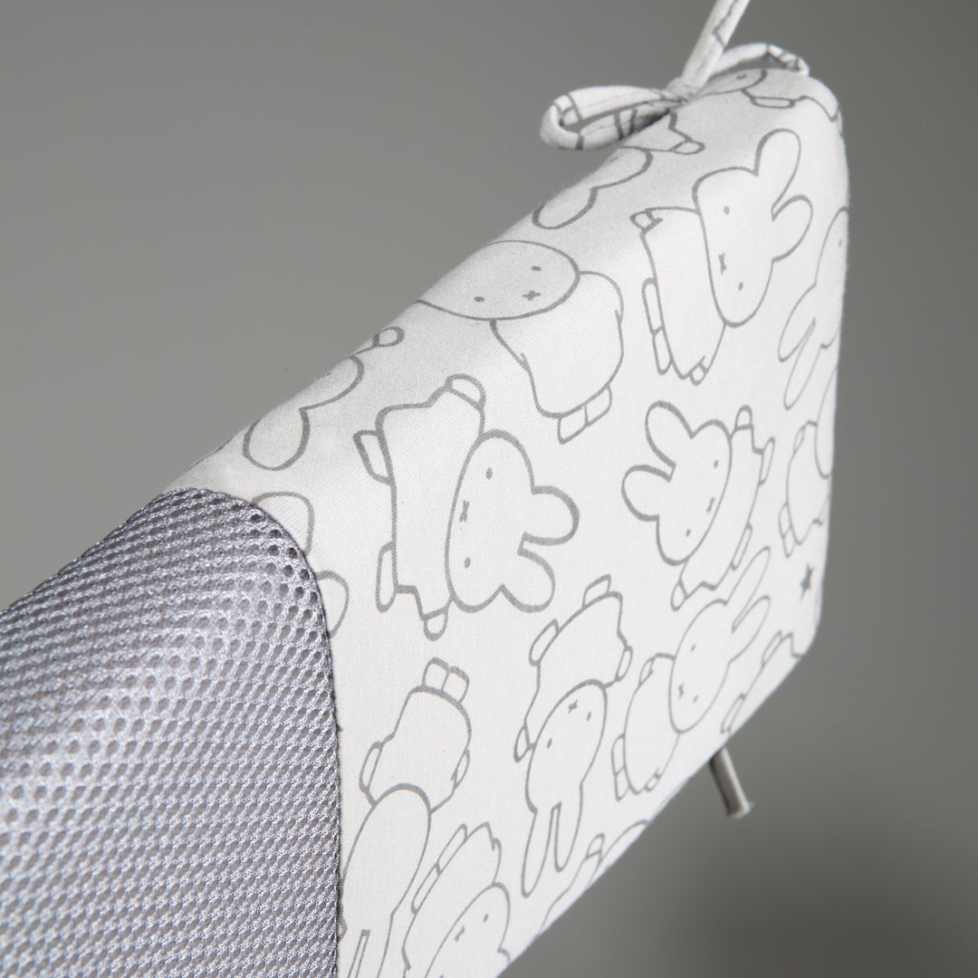 Tour de lit 'safe asleep®', Air PLUS 'miffy®', air circulant, nid avec système AIR-Balance