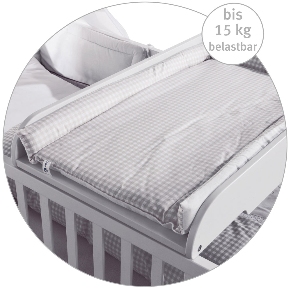 Plateau à langer incl. matelas 'Damier gris', à mettre sur le dessus des lits de bébé