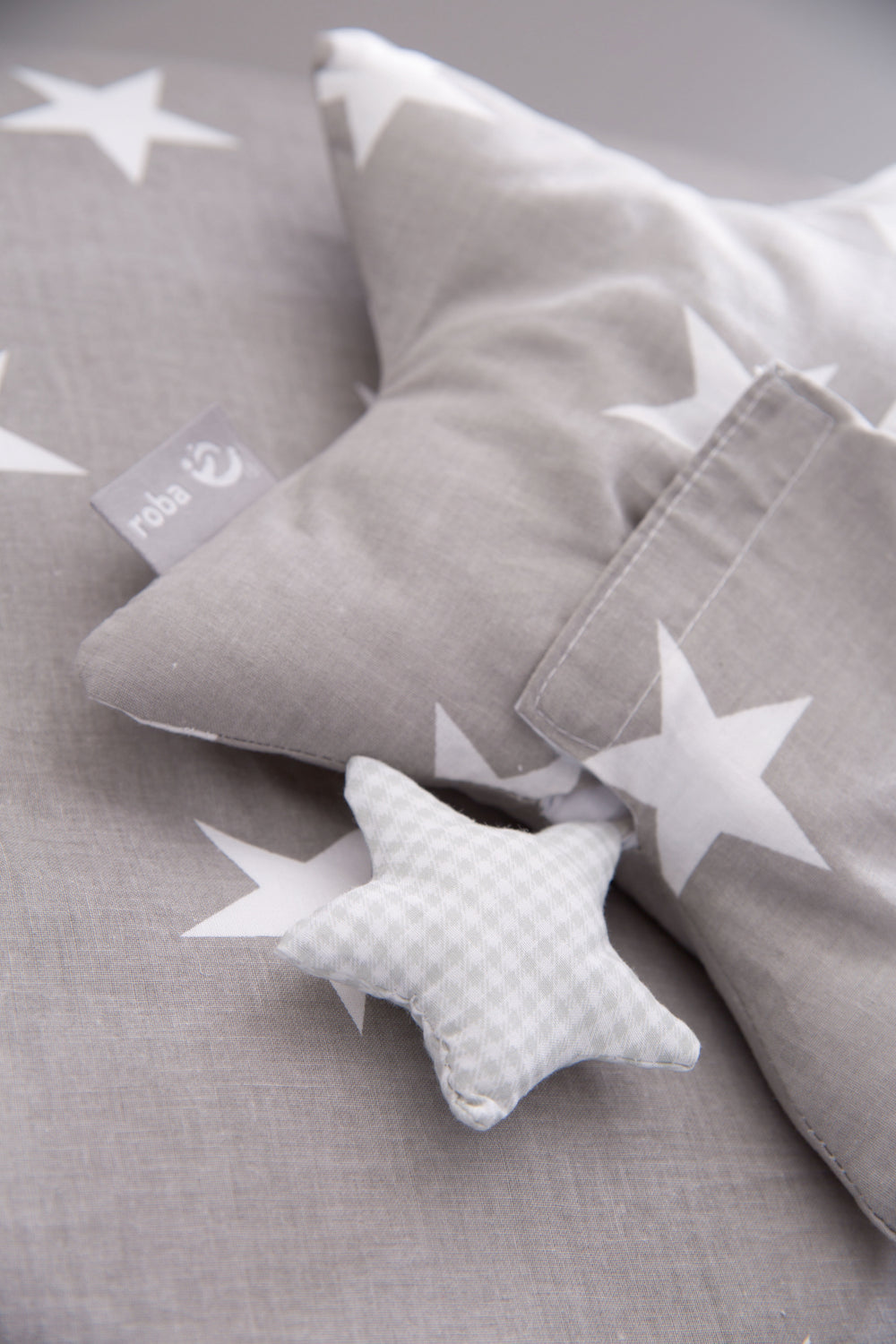 Spieluhr 'Little Stars', Einschlafhilfe, Textil-Stern waschbar, Babyzimmer Deko grau / weiß