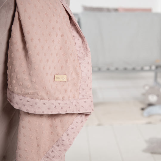 Couverture bio 'Lil Planet' 80 x 80 cm - Pois éponge - Coton biologique GOTS - Rose