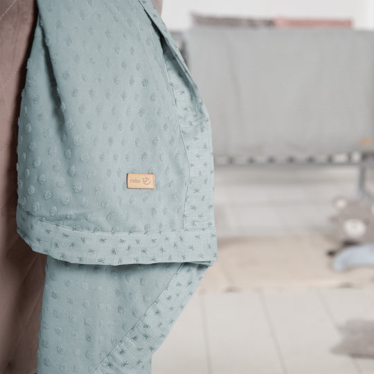 Couverture bio 'Lil Planet' 80 x 80 cm - Pois éponge - Coton biologique GOTS - Bleu clair