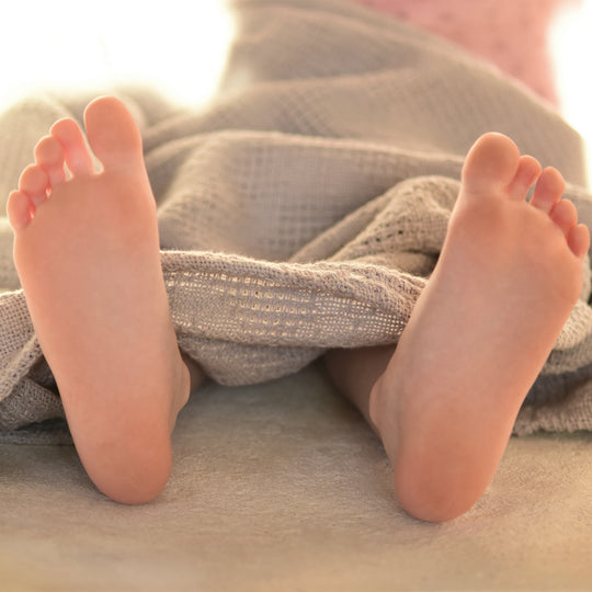 Couverture bébé 'Lil Planet' 80 x 80 cm - Aspect tricoté - Coton biologique GOTS - Gris argenté