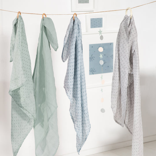 Organic 2-Piece Set Swaddle & Nursing Cloth 'Lil Planet' Frosty Green, Organic Cotton, GOTS, 120 x 120 cm