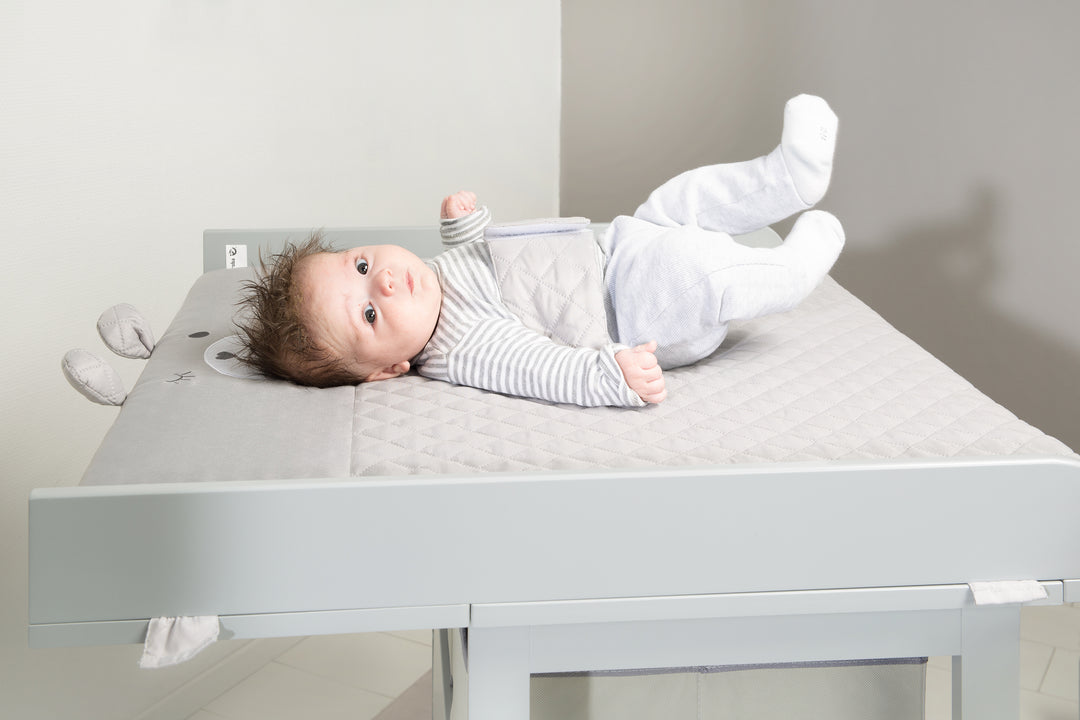 Changing Mat 'roba Style' 85 x 75, with Safety Belt & Tabs, with Bear Face
