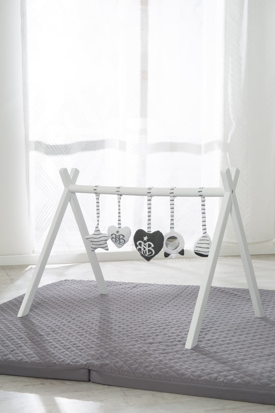 Set da gioco 'Rock Star Baby', 5 personaggi da attaccare per giocare e baby gym Montesori