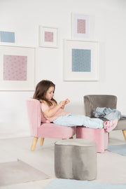 Sofá infantil 'Lil Sofa', cómodo sofá con robustos pies de madera y terciopelo en malva