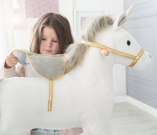 Schaukeleinhorn, gepolstert, Sattel und Zaumzeug in grau/gold, 63 x 31 x 73 cm, ab 24 Monate