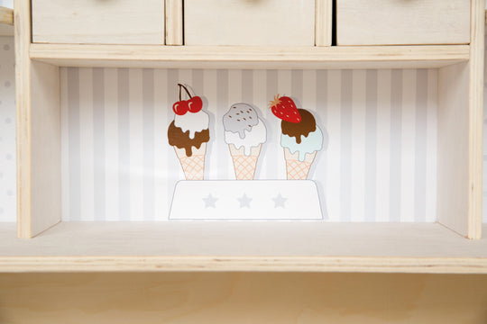 Negozio 'Café & Shop', legno naturale, 6 cassetti, fianco e bancone con stampa