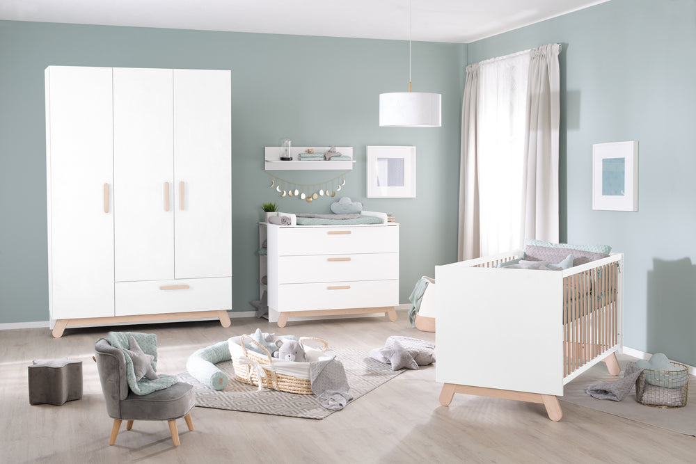 Juego de muebles 'Clara' incluye cuna infantil 70 x 140 cm y cambiador en blanco/natural
