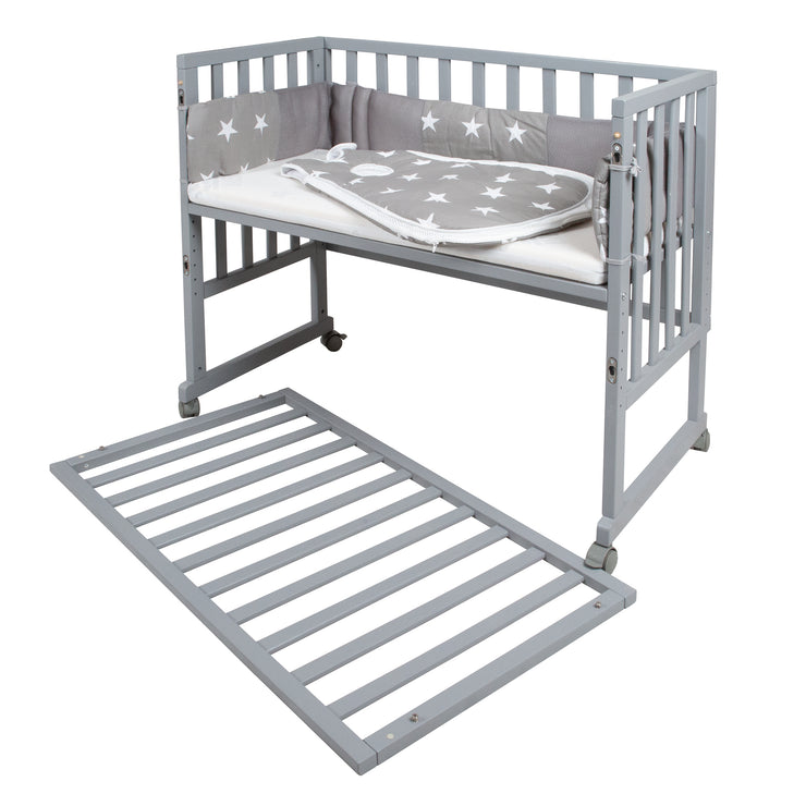Stubenbett 'safe asleep®' 3 en 1, 'Little Stars', extra bed grey, cuna & bench, con accesorios