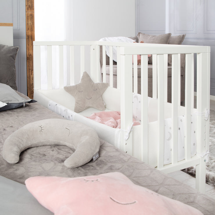 Co-Sleeper 'safe asleep®' 2 in 1, white, incl. ventilated mattress, nest and barrier