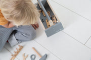 Cassetta degli attrezzi per bambini, cassetta degli attrezzi in legno, kit di costruzione in legno, compreso l'attrezzo da 22 pezzi