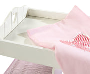 Cómoda y cama para muñecas en uno, 'Fienchen', incluidos muebles textiles, pintados de blanco