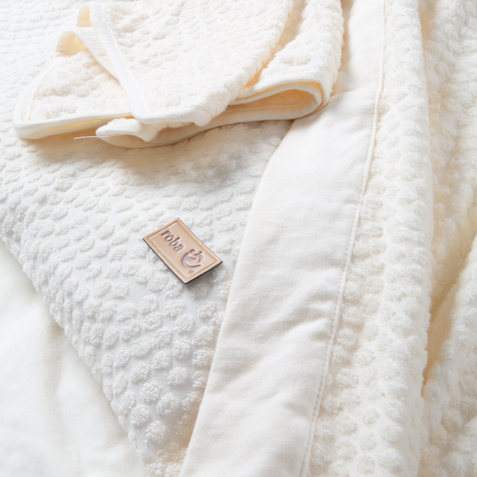 Seashells Textilien in Oyster weiß mit Terry Dot Punkten