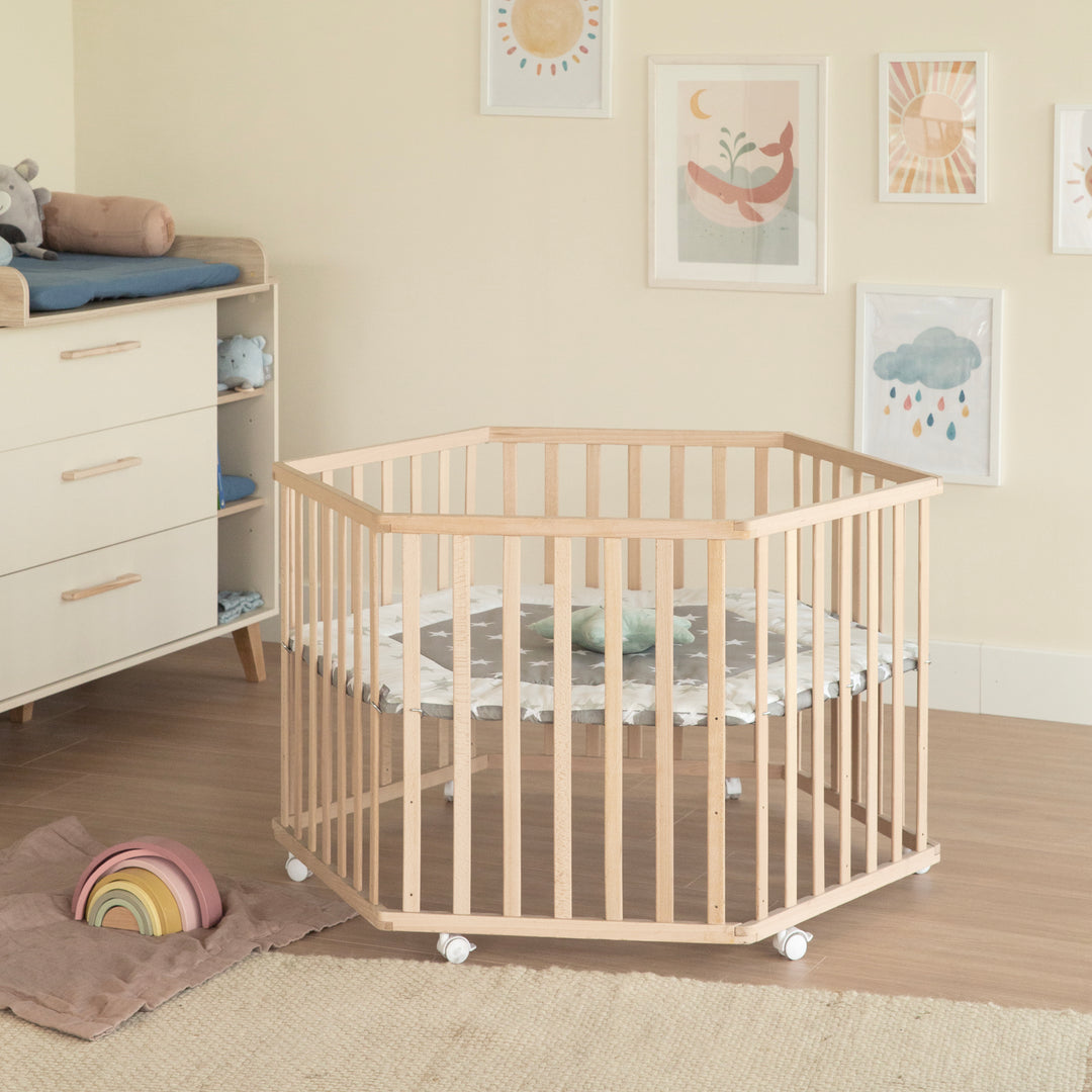 Parc hexagonal avec tapis au motif 'Little Stars' - Réglable en hauteur - Bois naturel