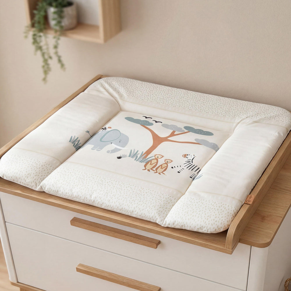 Colchón cambiador 'Savanna Friends' 85 x 75 cm - Revestimiento de PU - Elefante, cebra, suricatas - Beige