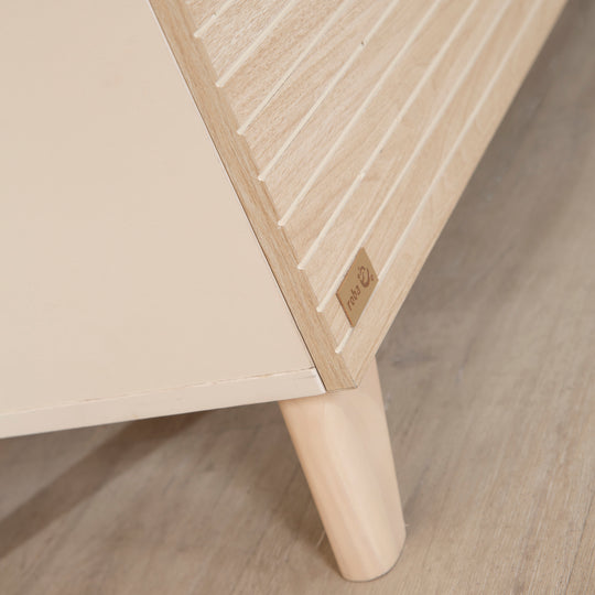 Ensemble de meubles pour bébé ‘Sidney’ 2 pièces – Pieds et poignées en bois massif – Cachemire / Chêne