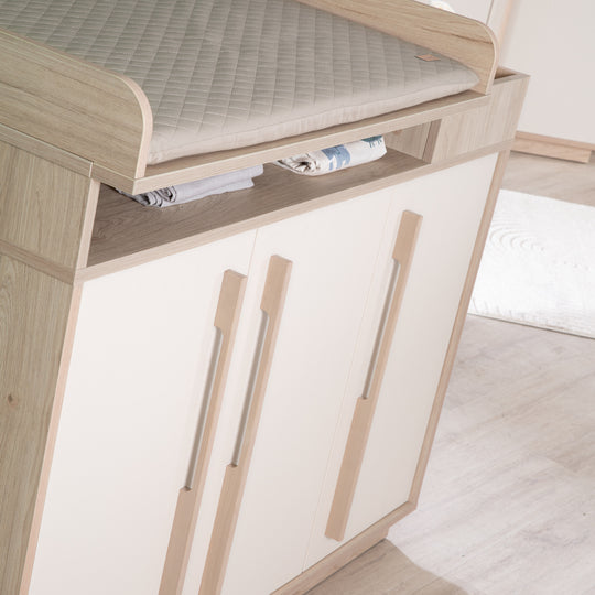 Chambre bébé 'Elva' 3 pcs – Étagères ouvertes & Fermeture Soft-Close – Cachemire / Noyer Virginia