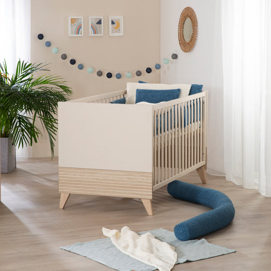 Ensemble de meubles pour bébé ‘Sidney’ 3 pièces – Pieds et poignées en bois massif – Cachemire / Chêne