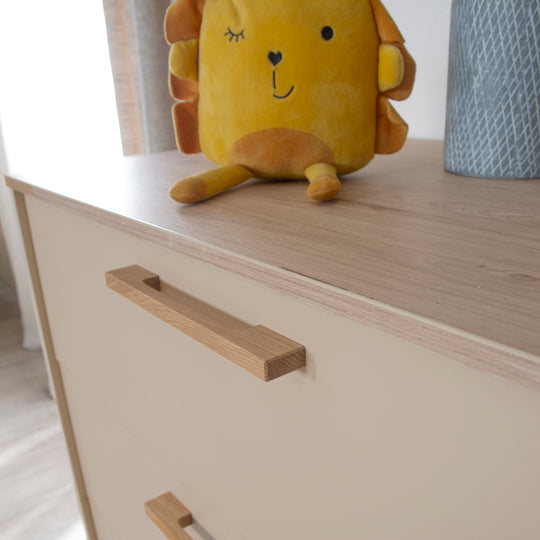Set di mobili 'Jil' 2 pezzi - Letto per bambini combinato 70x140cm + Comò fasciatoio - Cashmere / Chestnut