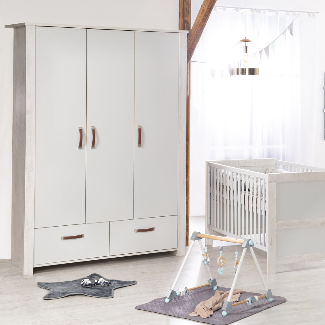 Armadio 'Mila', a 3 ante, con 2 cassetti, tecnologia Soft Close, armadio a battente, grigio/bianco
