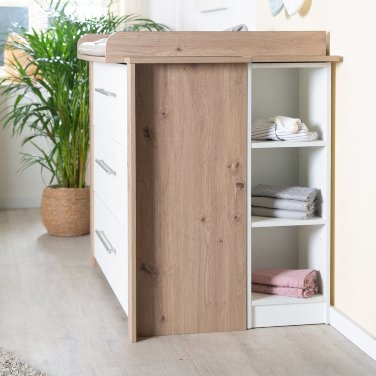 Changing Table 'Malo' - 3 Drawers with Metal Handles - Sawn Oak / White