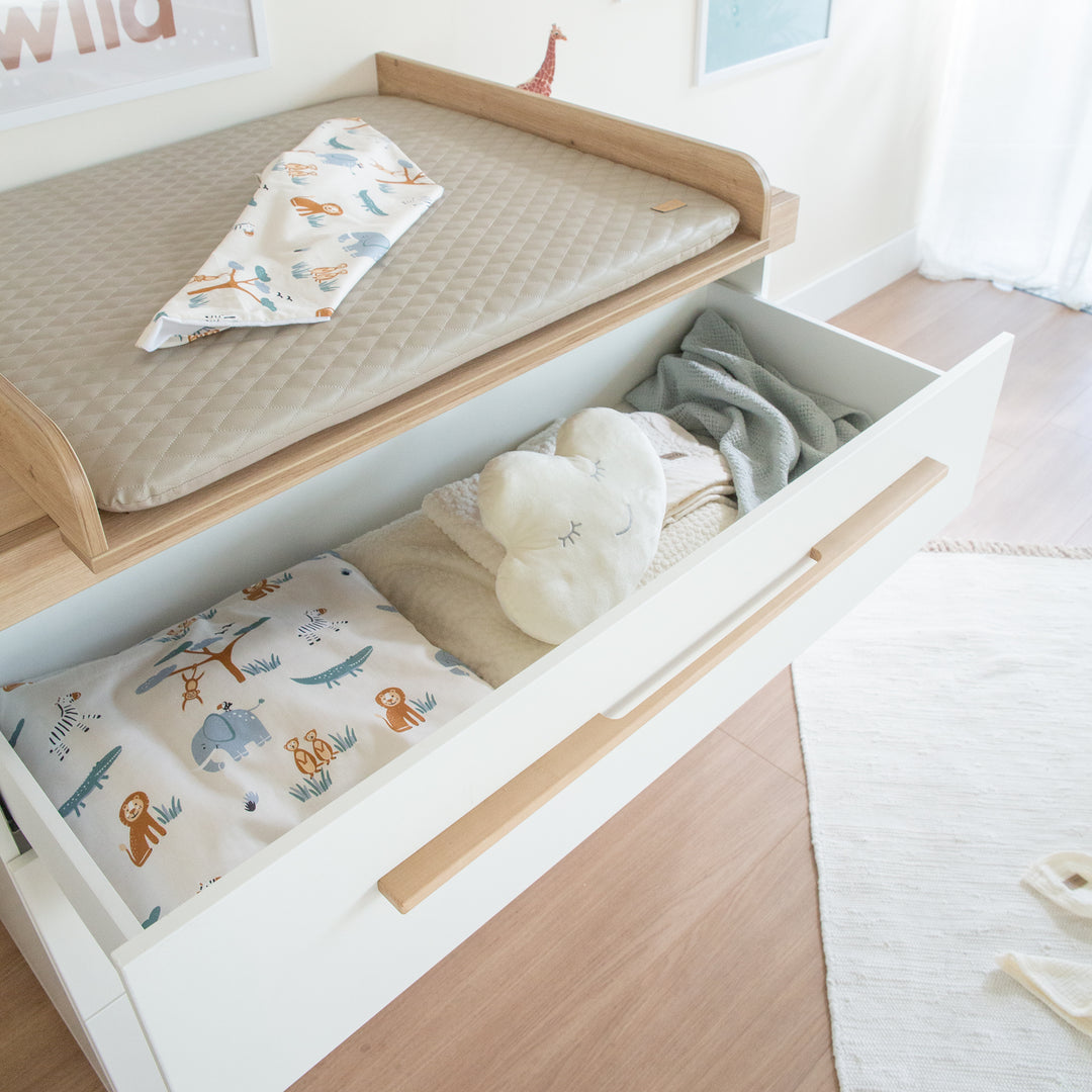 Wickelkommode 'Lumo' mit Soft Close Schubladen & Vollauszug - Weiß / Artisan Eiche