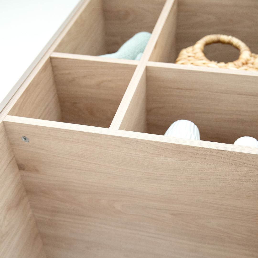 Babykommode 'Selva' 3-türig - Offene Fächer & Soft-Close - Reed Green / Virginia Chestnut