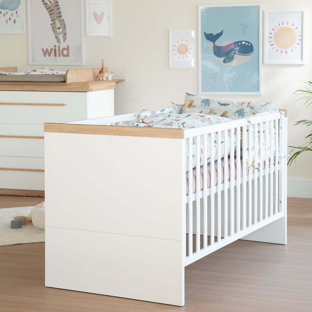 Convertible Baby Bed 'Lumo' 70x140 cm – Height Adjustable – White / Artisan Oak
