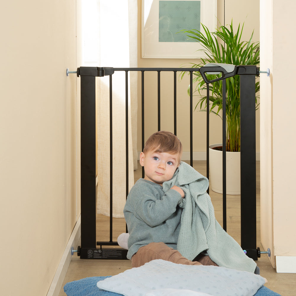 EasySafe+ Door & Stair Gate - Width 75-82 cm - Extendable up to 110 cm - Black
