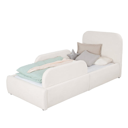 Lit enfant blanc en bouclé avec protection antichute, linge de lit menthe, image détourée.