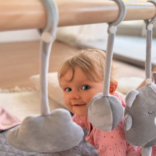 Portique de Jeu Montessori pour Bébé – Entraîneur de Préhension en Bois – Naturel