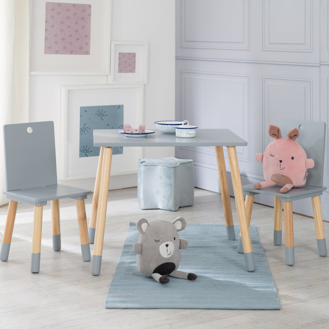 Ensemble de sièges, set composé de 2 chaises et un table pour enfants, en bois, gris laqué