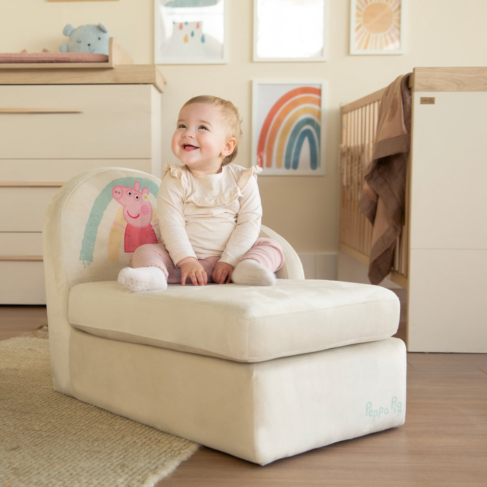 Kinderloungesofa 'Peppa Pig' mit Armlehne - Samtbezug beige - Peppa Print