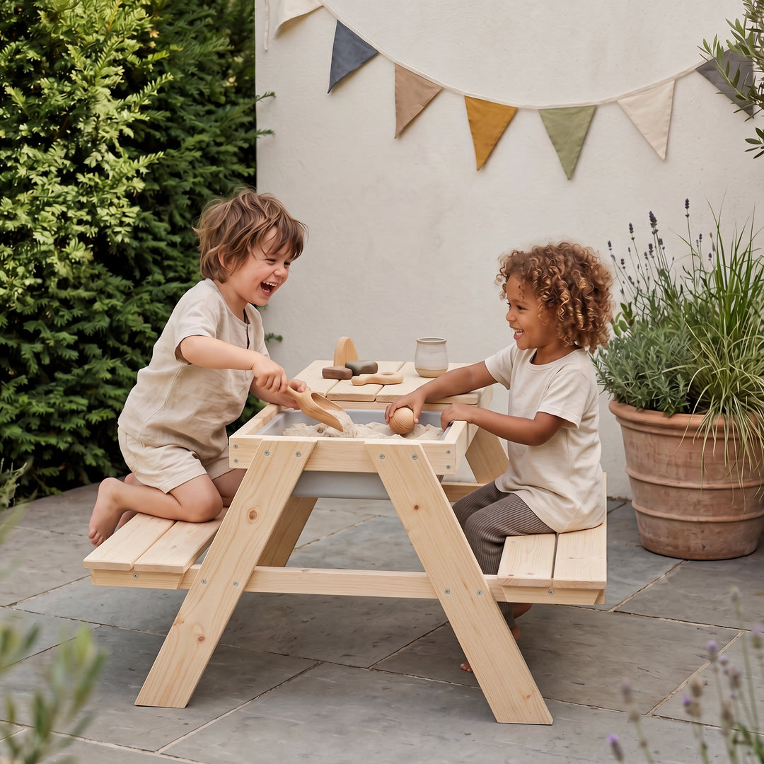 Kindersitzgarnitur 'Play' mit Spielwannen, Massivholz, Sitzgarnitur & Matschtisch - Natur